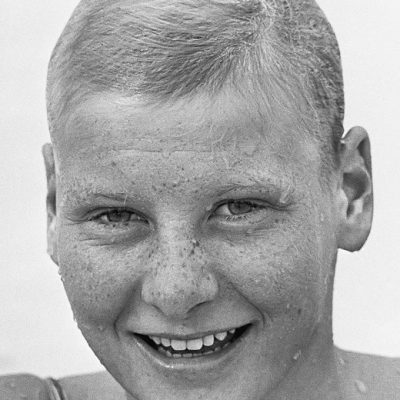 kampioenschappen zwemmen te Den Haag , Linda de Boer .*27 juli 1971